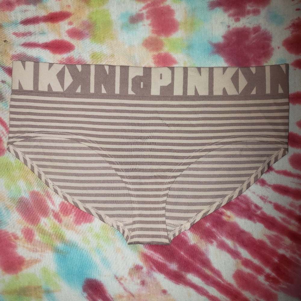 Vintage 2017 NWOT Vs Pink Extra Low Rise Hipster